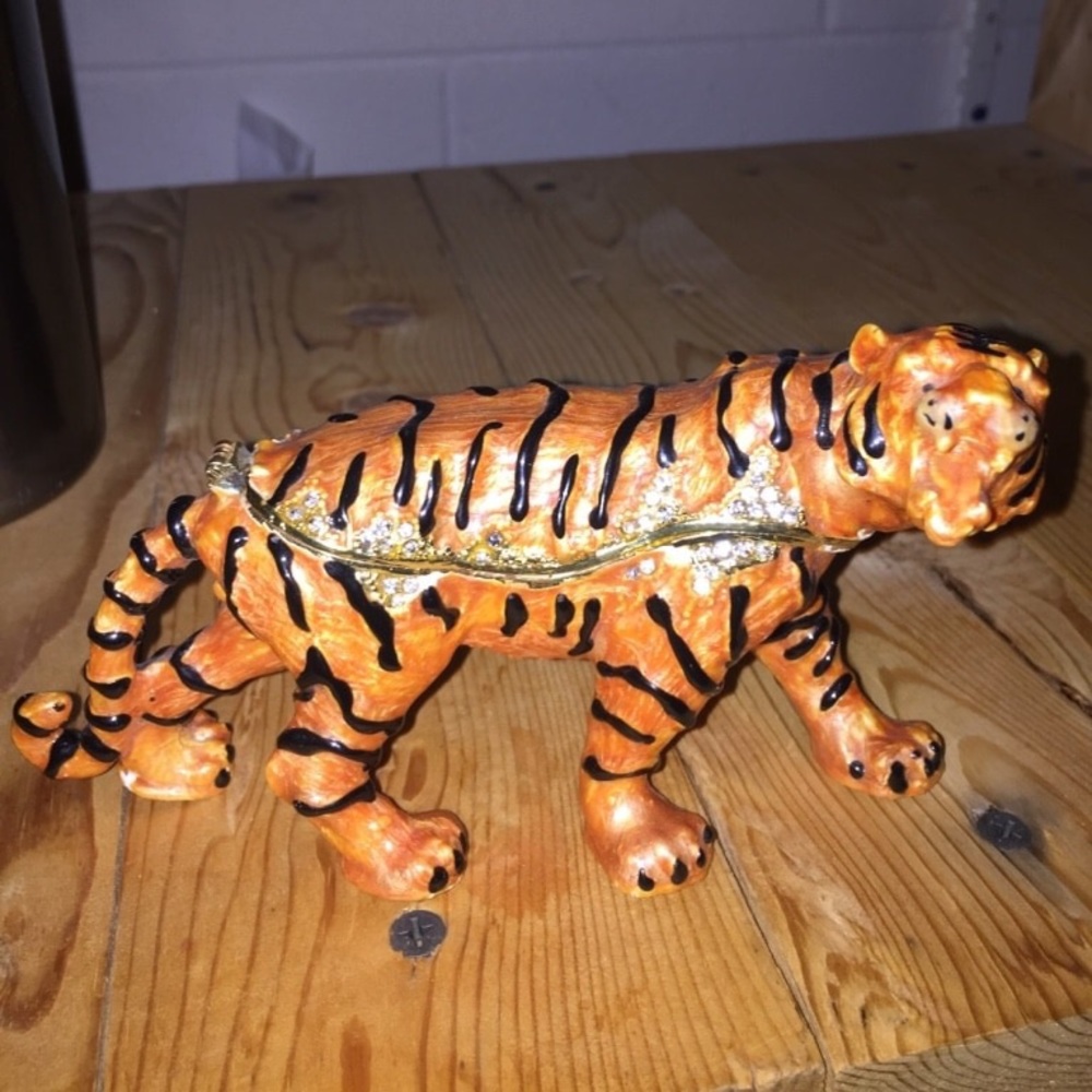 Orange and black tiger jewelry box